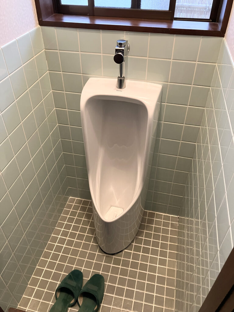 【富山市｜トイレリフォーム2箇所】水漏れ・老朽化対策で安心＆快適空間へ　