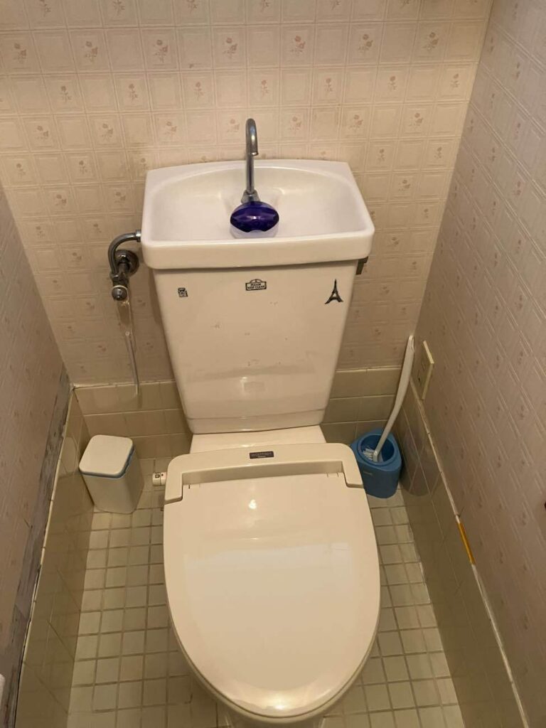 富山市｜節水型トイレ交換で光熱費を削減！LIXILアメージュ便器リフォーム事例