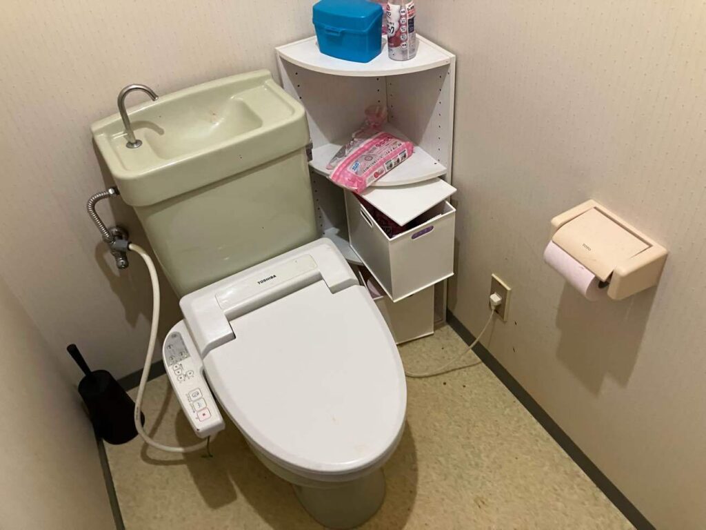 【富山市｜トイレ交換工事】水漏れ解消！清潔で快適なトイレ空間へ