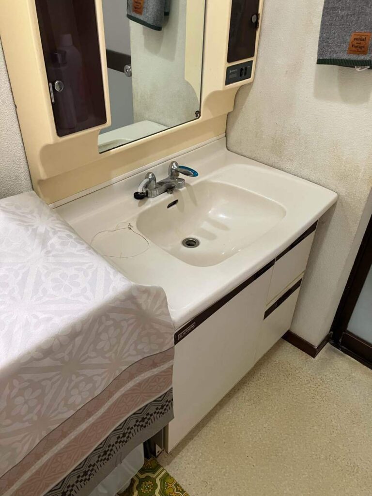 【富山市｜洗面台交換】洗面ボウルのヒビを解消！使いやすさと見た目を両立したTOTO製リフォーム