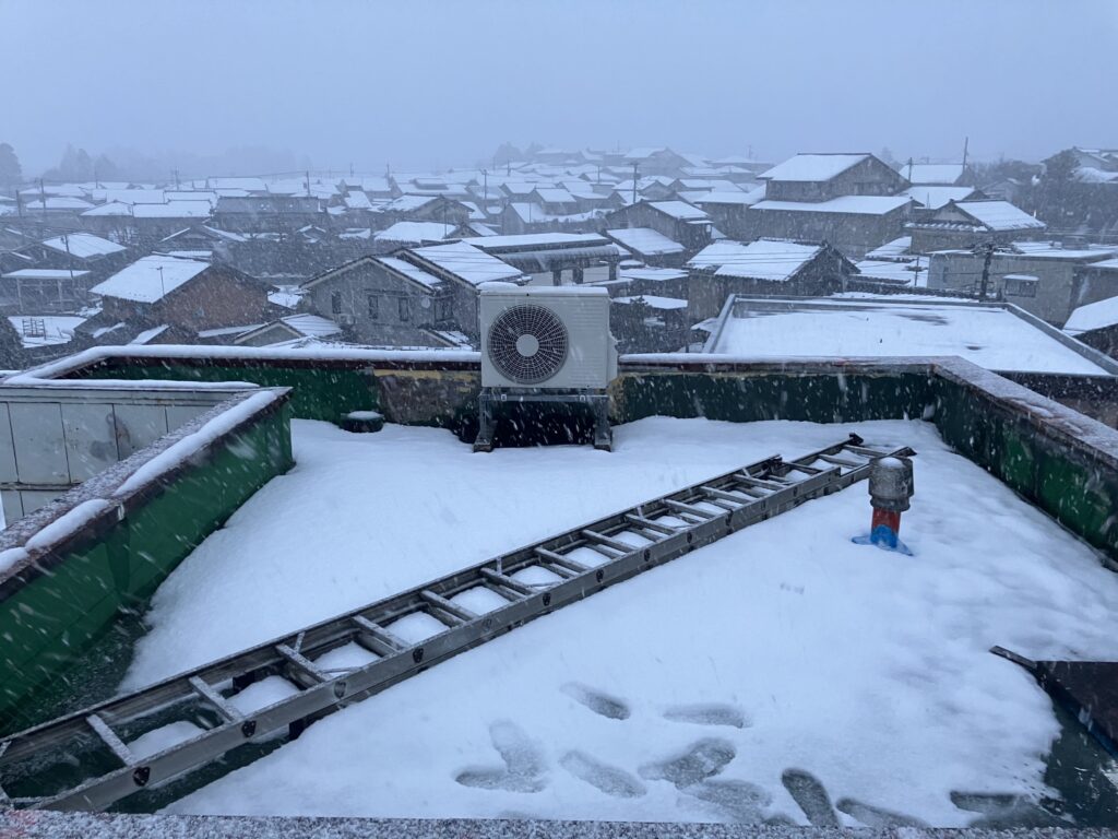 【上市町｜エコキュート交換】電気温水器から最新型へ｜難工事も1日で完了し快適な暮らしへ