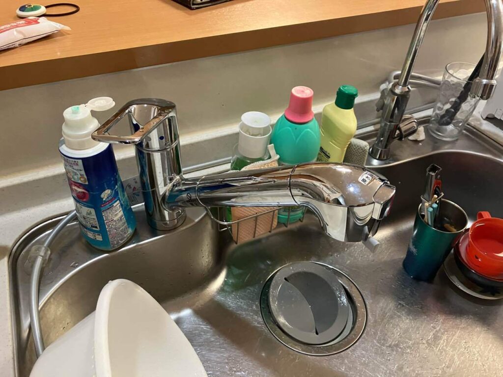 高岡市｜キッチン水栓の水漏れを即日解消！信頼できる施工で安心リフォーム